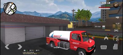 Mercedes-Benz 710 Fuel Tanker Truck Chile for Mobile